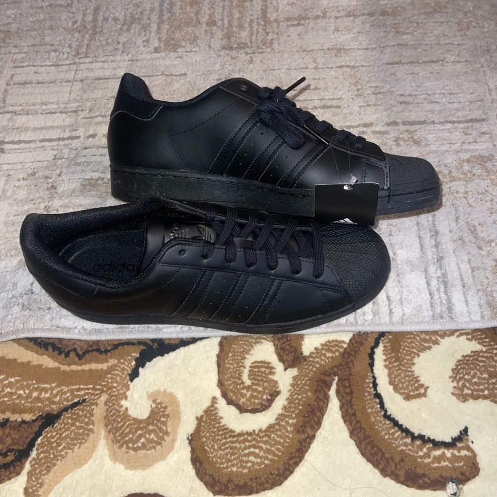 Adidas Men's Black Athletic Shoes